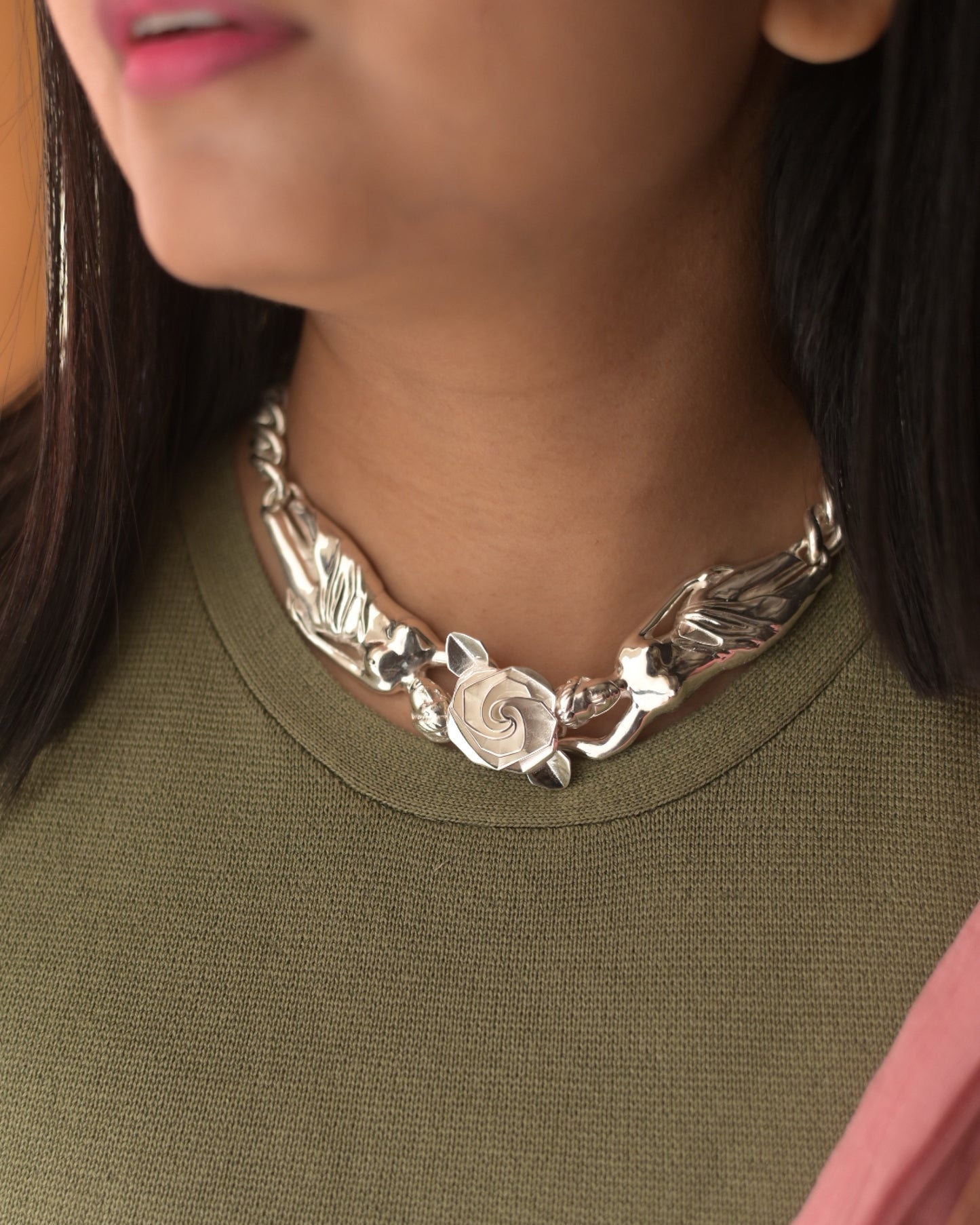 Bideshini Choker