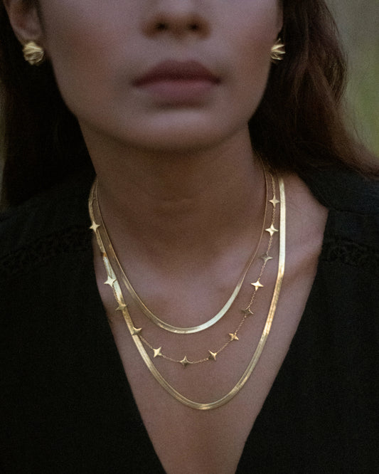 Fine gold starry necklace for women 