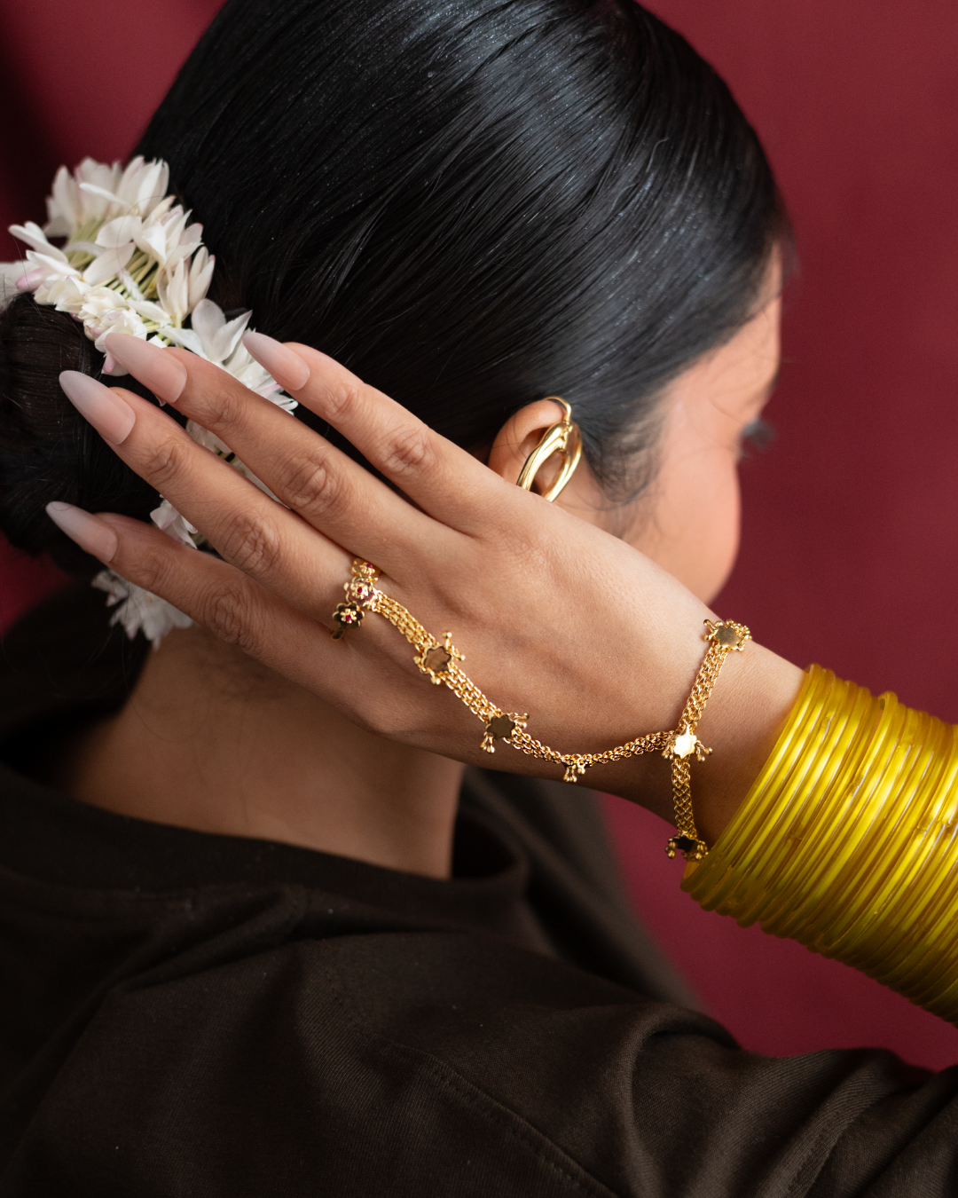 Madhubala Hand Harness
