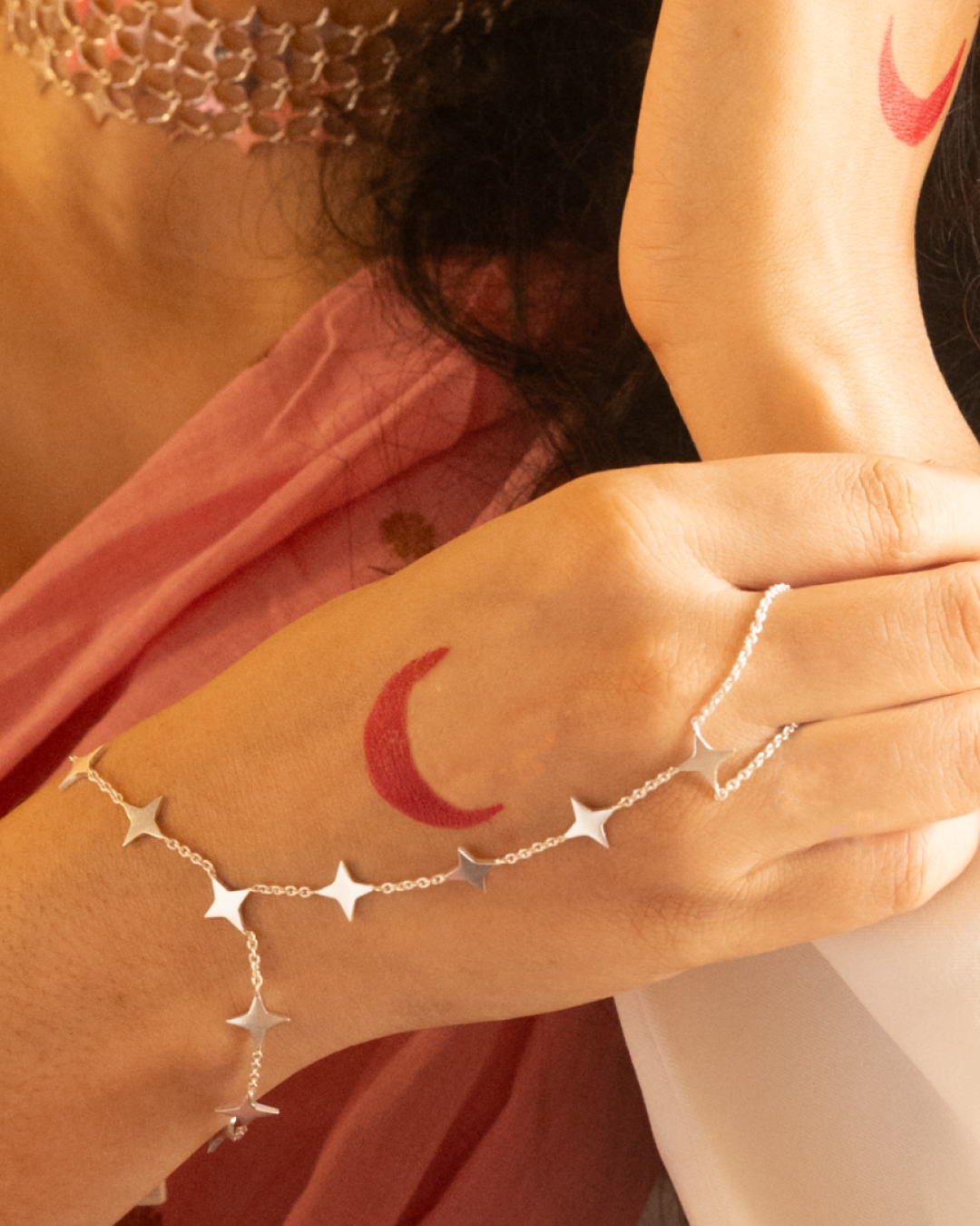 night inspired bracelet for glorious festive ready look pairing with saree