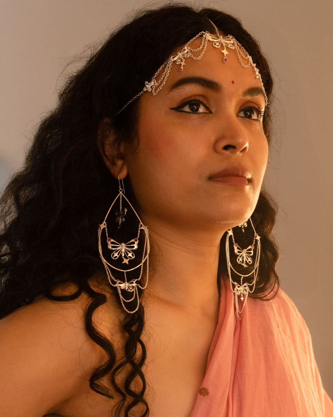 Drape of Wings Hair Ornament