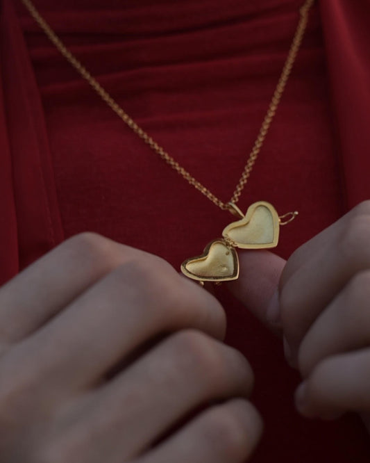 Contemporary heart shaped gold memory pendant for valentines gift